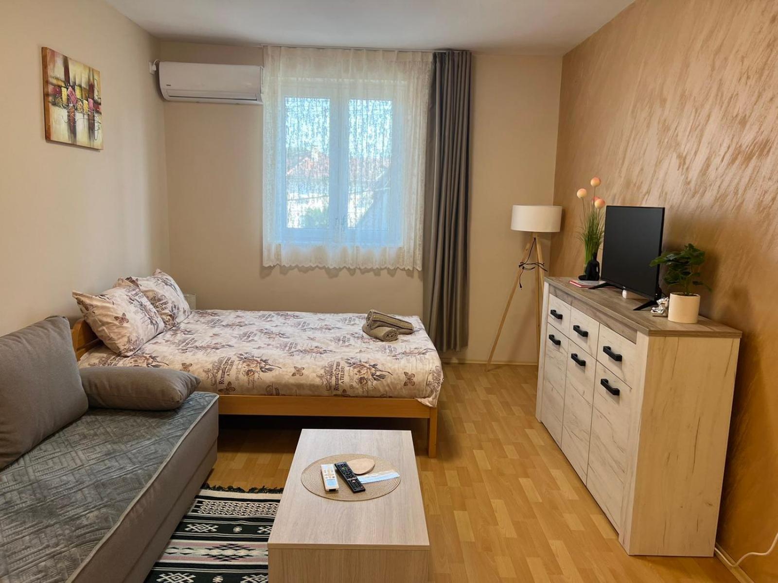 Apartment Sladana I Luna Subotica Eksteriør billede